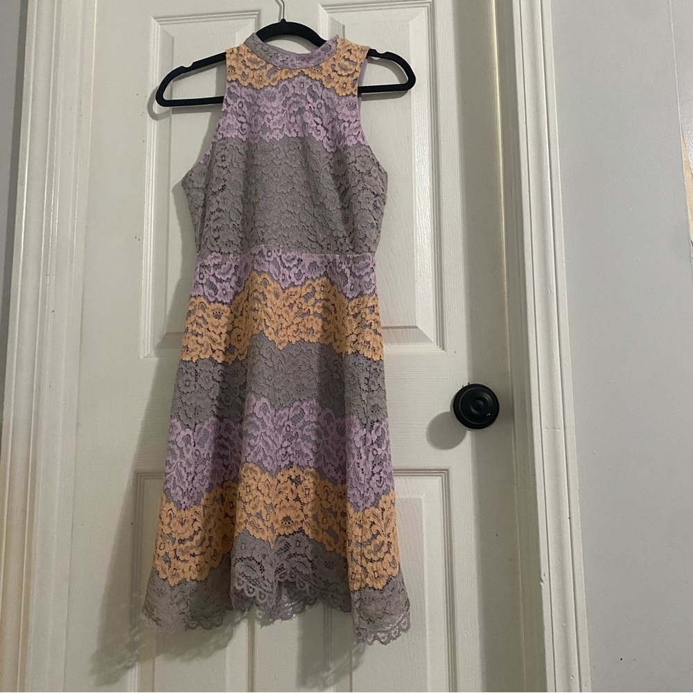 NWT SugarLips Multicolor Lace Sleeveless Dress with Keyhole Back So Elegant Sz S